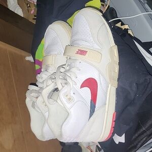 Nike air trainer 1